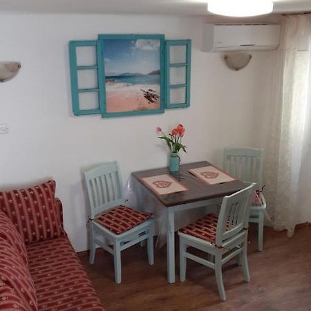 Appartement Apartman Manuela à Baška Extérieur photo